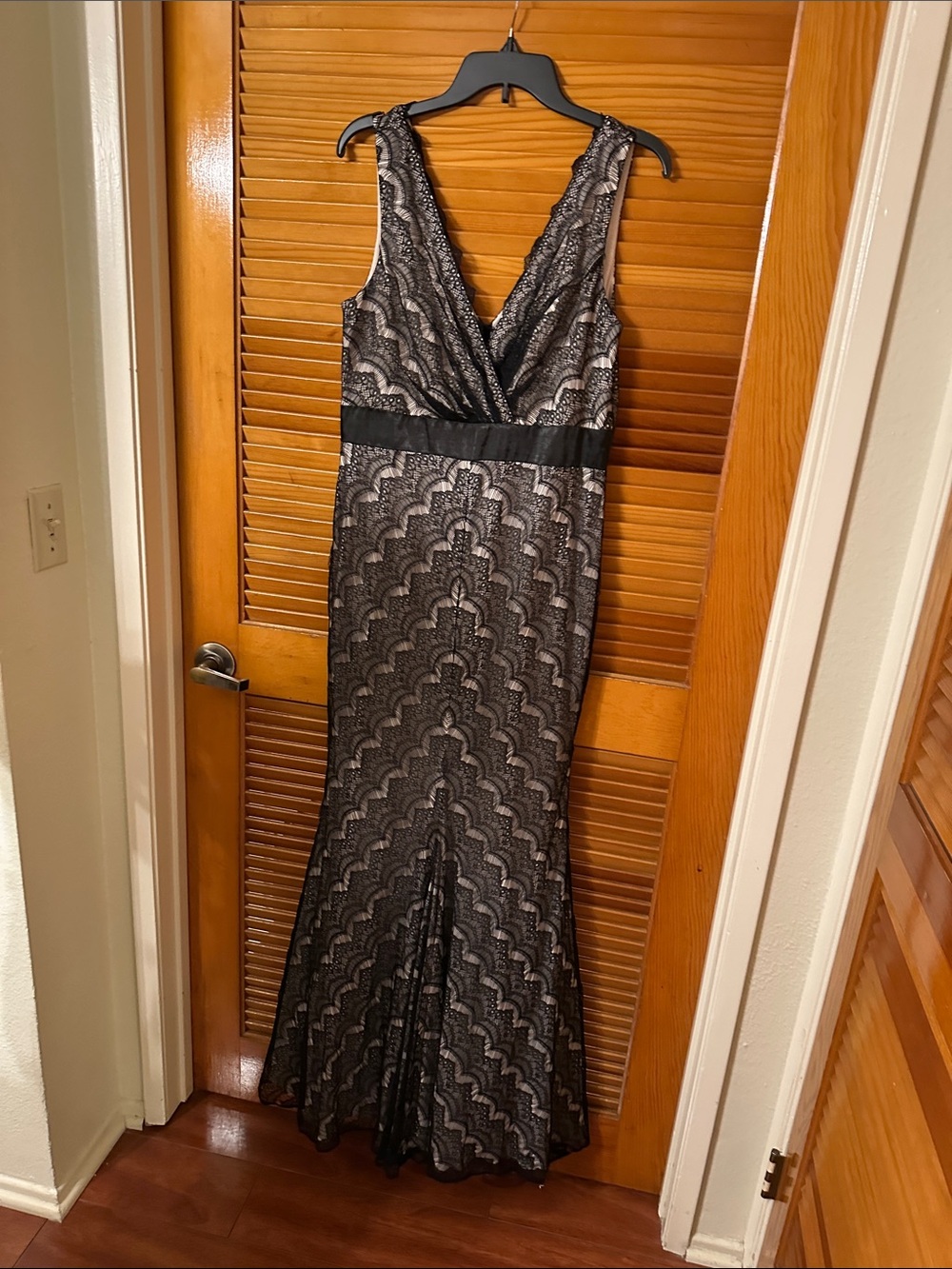 JS Collections Black Lace V-Notch Evening Dress